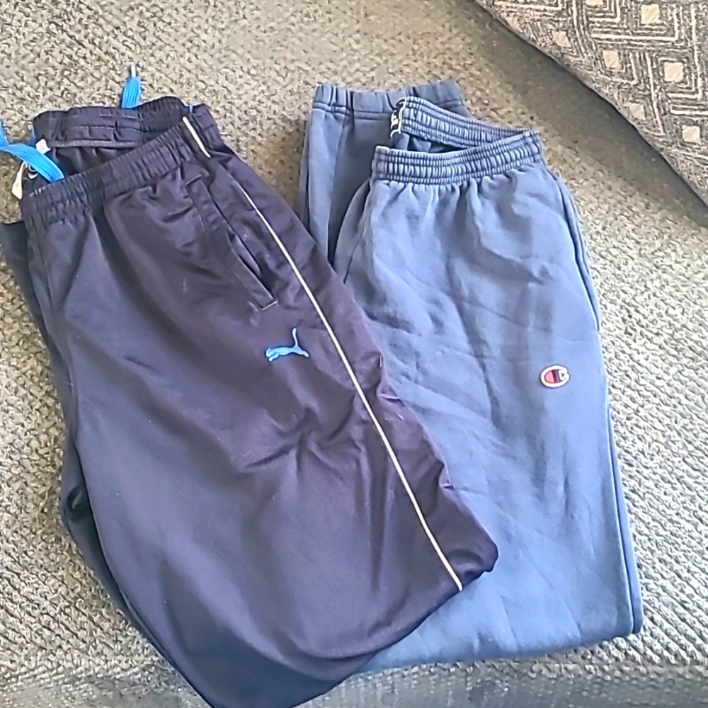 Set of medium sweats